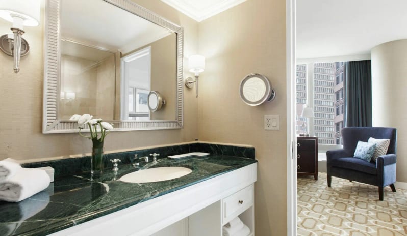 Boston Harbor Hotel - Suite Bathroom